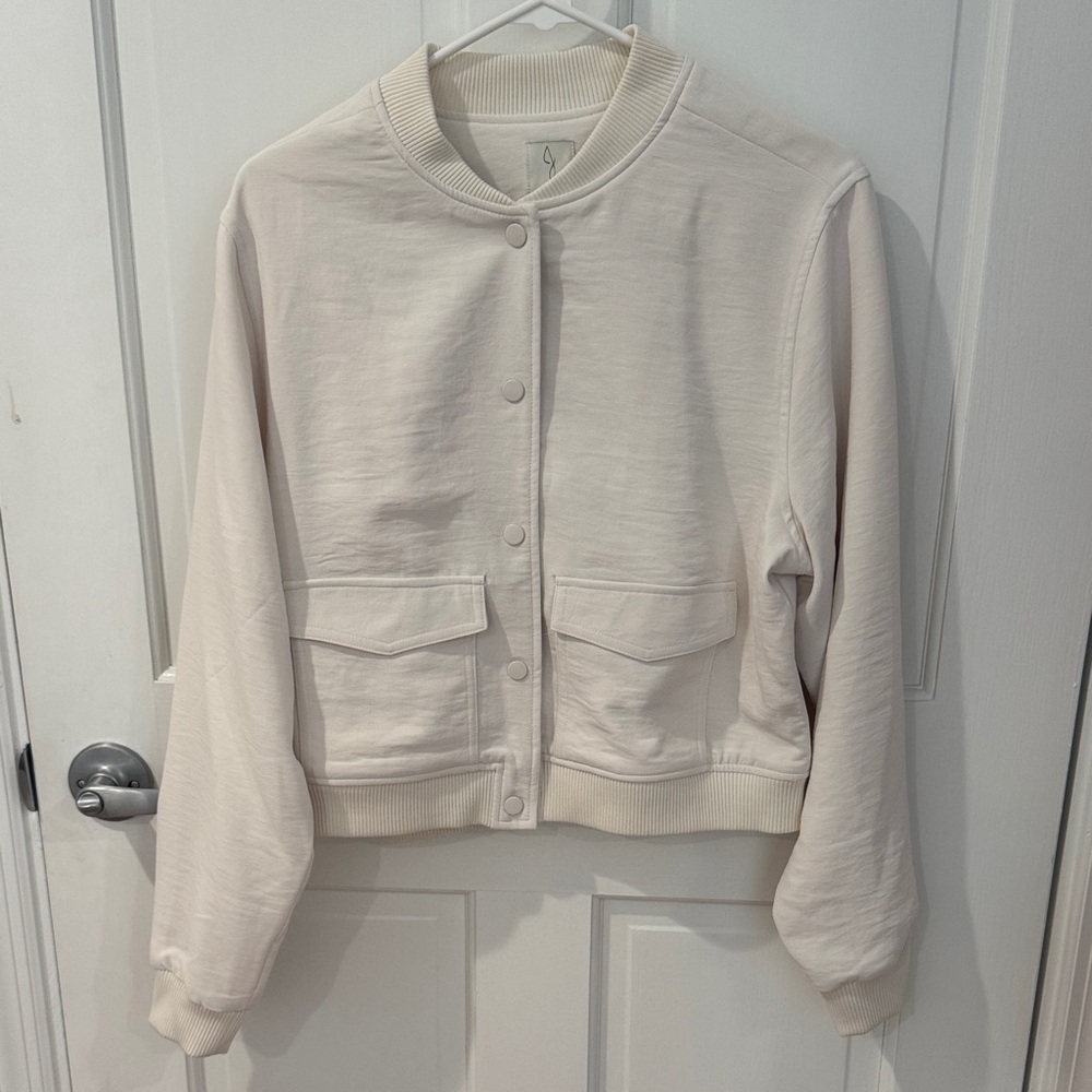 Joie Ivory Snap Front Long Sleeve Cropped Jacket